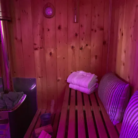 A Casa Di Sophi Maggiore Private Outdoor Sauna דירה
